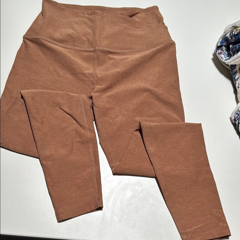 Beyond Yoga Spacedye At Your Leisure High Waisted Midi Legging caramel toffee